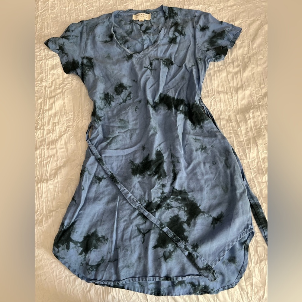 Cloth and stone dress